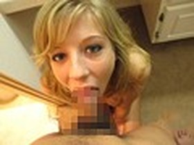 日本人がイク！ パツキン美女の超責めるフェラ 30名 4時間 2　サンプル画像02